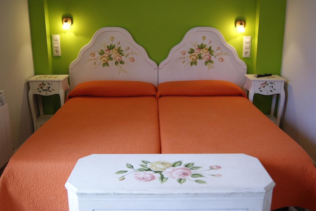 Hostal Penacardena Igea 外观 照片
